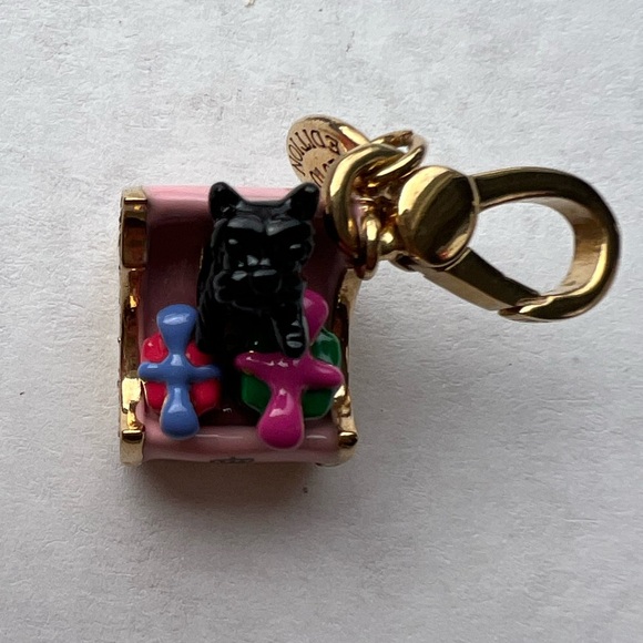 Juicy Couture Dog Sleigh Charm Limited Edition Yorkie Christmas presents puppy - Picture 6 of 10